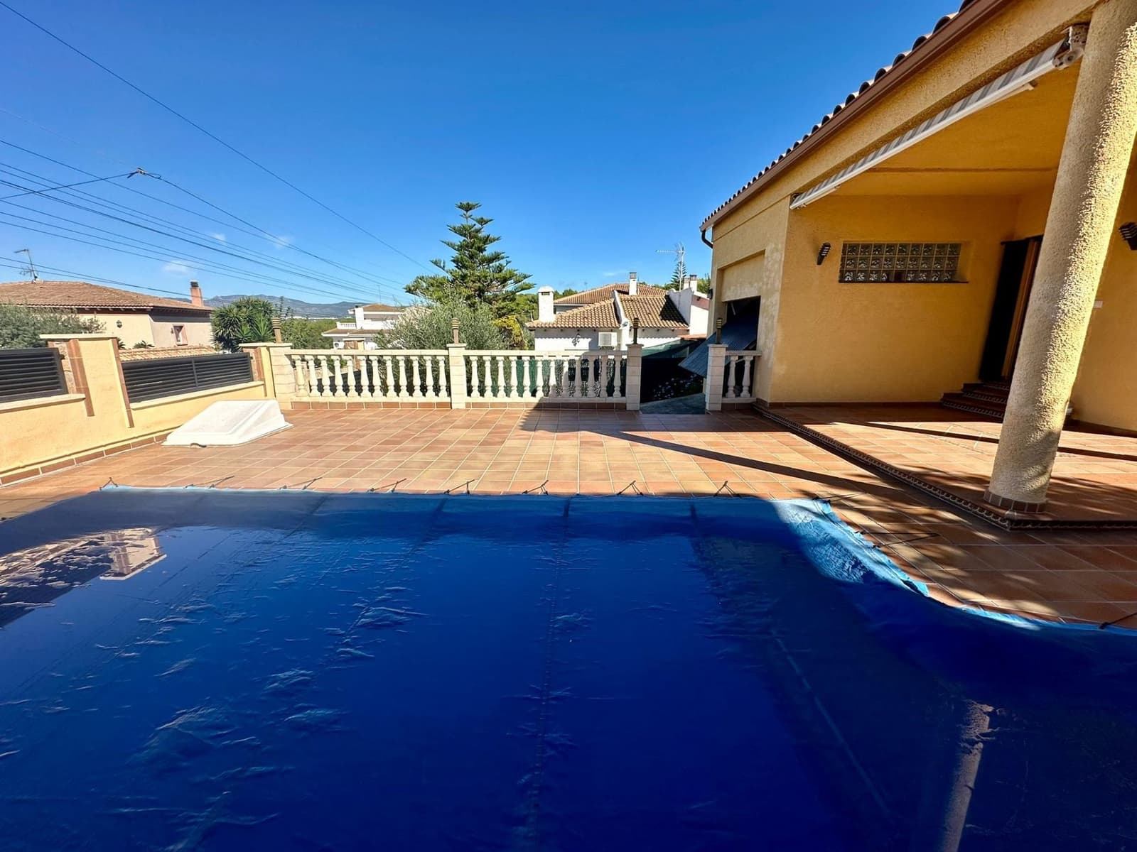 3 bedroom Villa for sale in El Vendrell with pool garage - € 315,000 (Ref: 9152082)