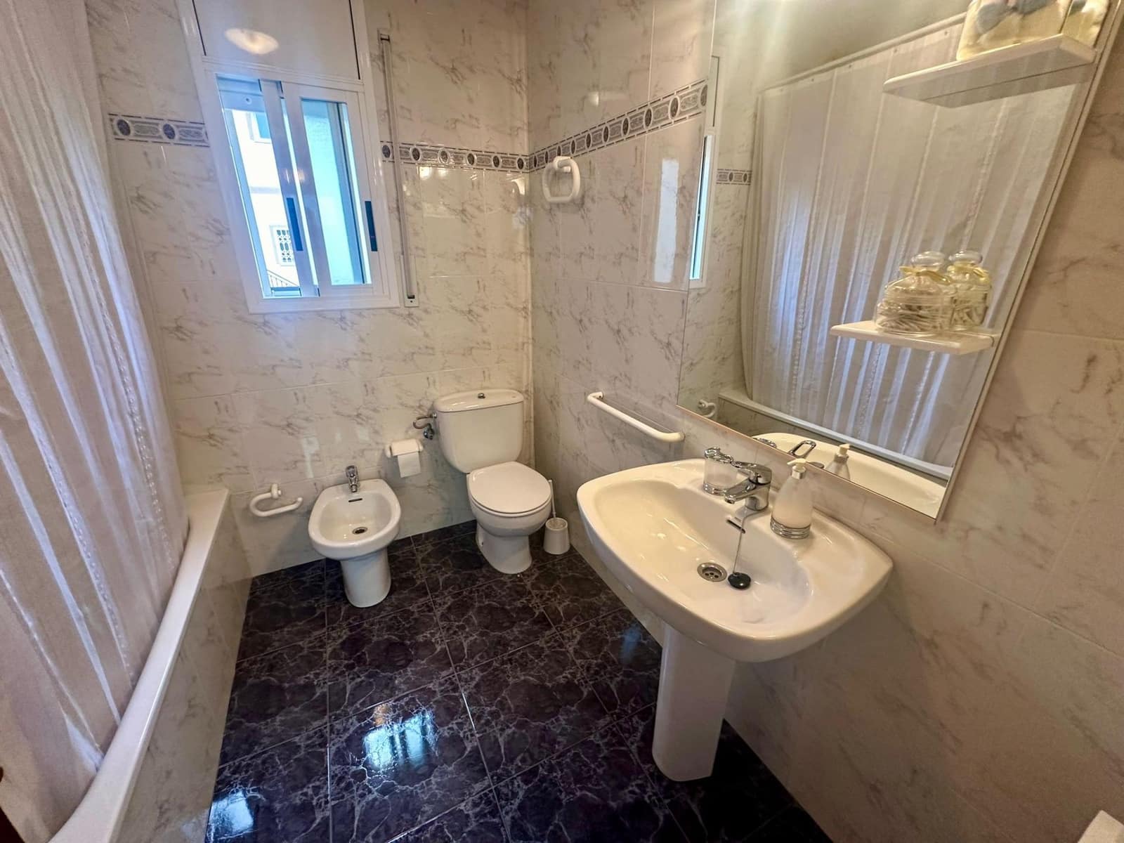 Chalet de 3 habitaciones en El Vendrell en venta con piscina garaje - 315.000 € (Ref: 9152082)