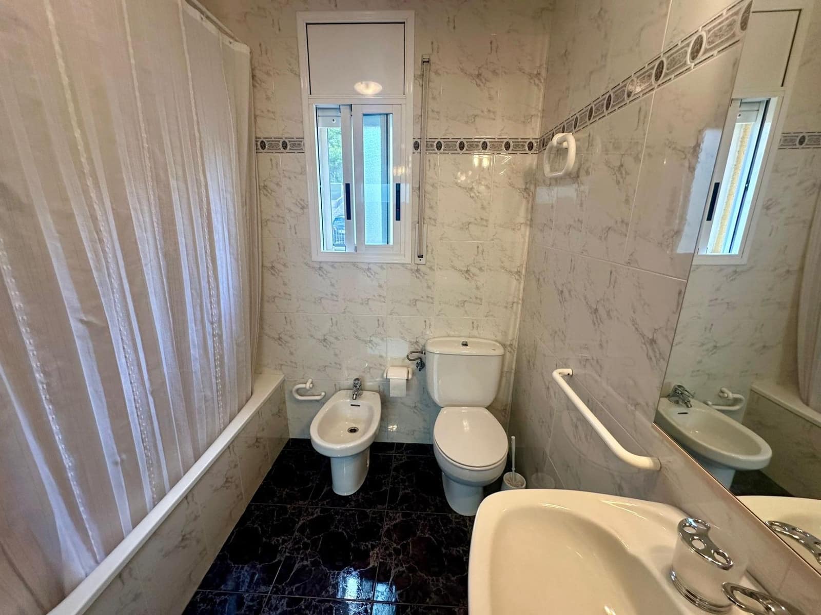 Chalet de 3 habitaciones en El Vendrell en venta con piscina garaje - 315.000 € (Ref: 9152082)