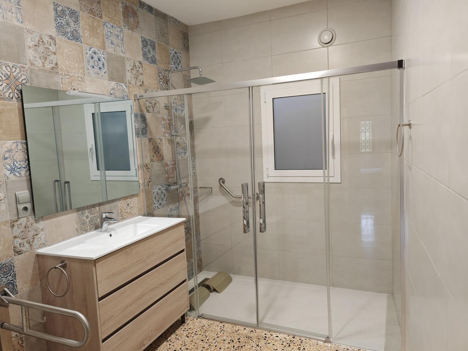 2 sypialnia Dom blizniak na sprzedaż w El Vendrell z garażem - 179 500 € (Ref: 9152083)