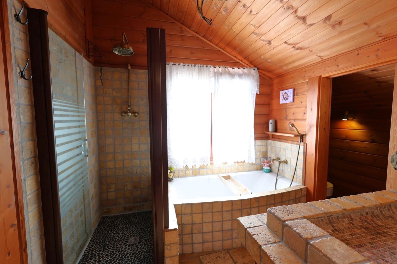 4 soveværelse Træhus til salg i Banyeres del Penedes med swimmingpool - € 310.000 (Ref: 9152084)