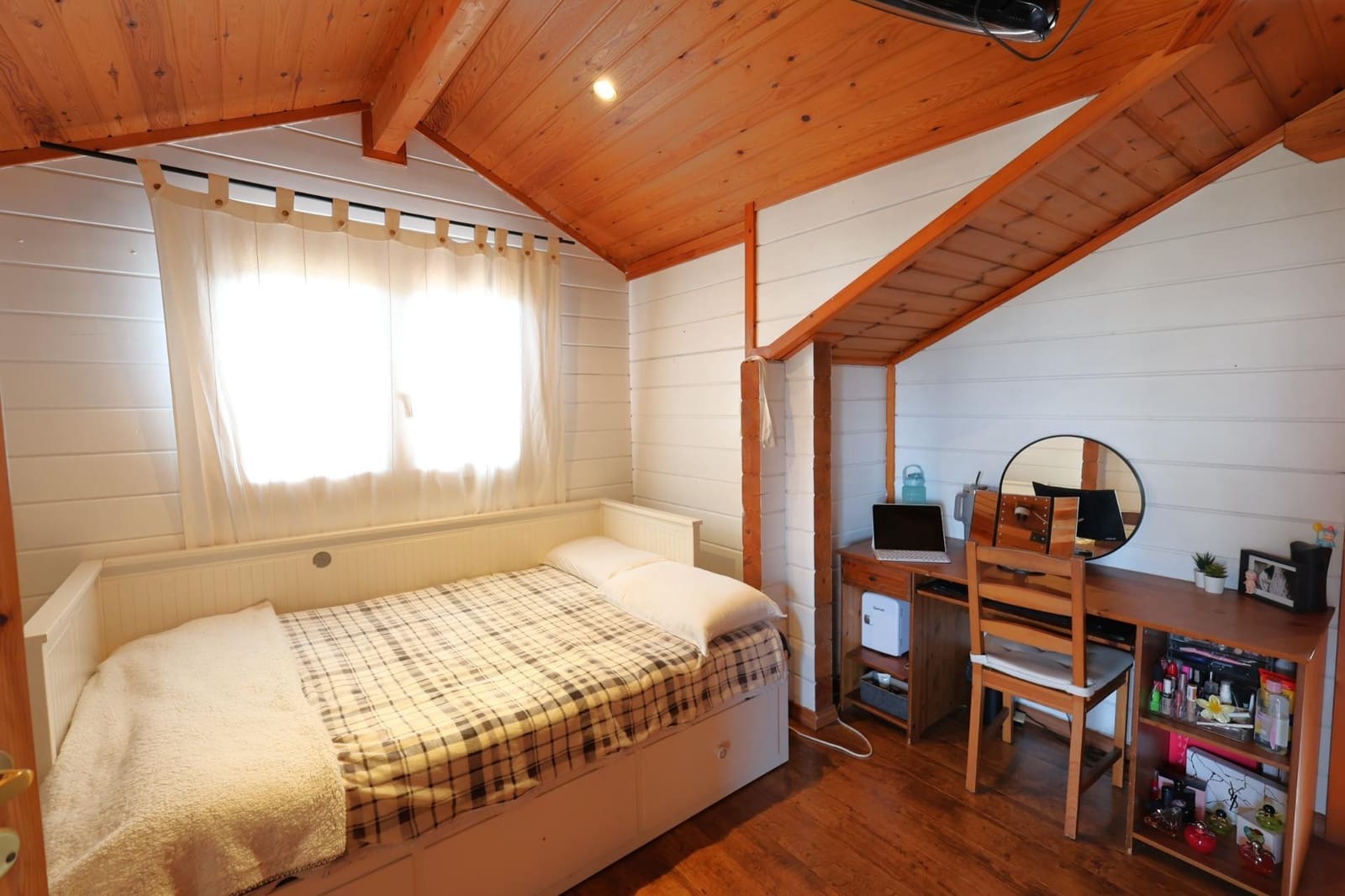 4 soveværelse Træhus til salg i Banyeres del Penedes med swimmingpool - € 310.000 (Ref: 9152084)