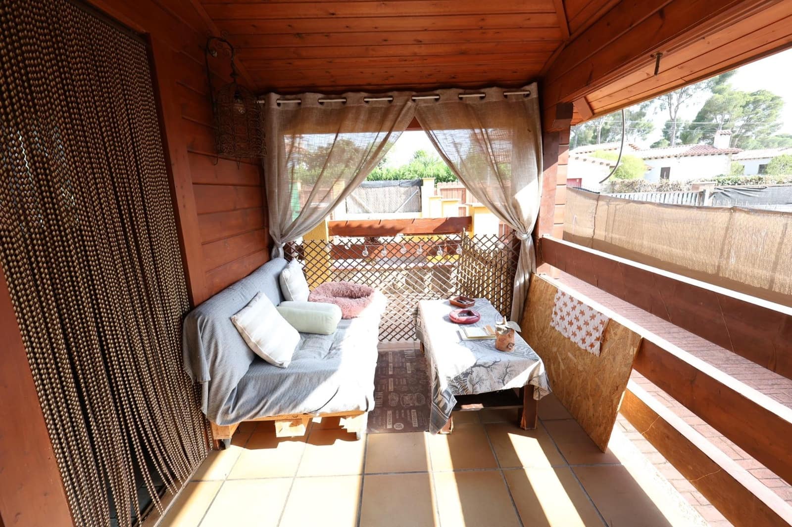 4 soveværelse Træhus til salg i Banyeres del Penedes med swimmingpool - € 310.000 (Ref: 9152084)