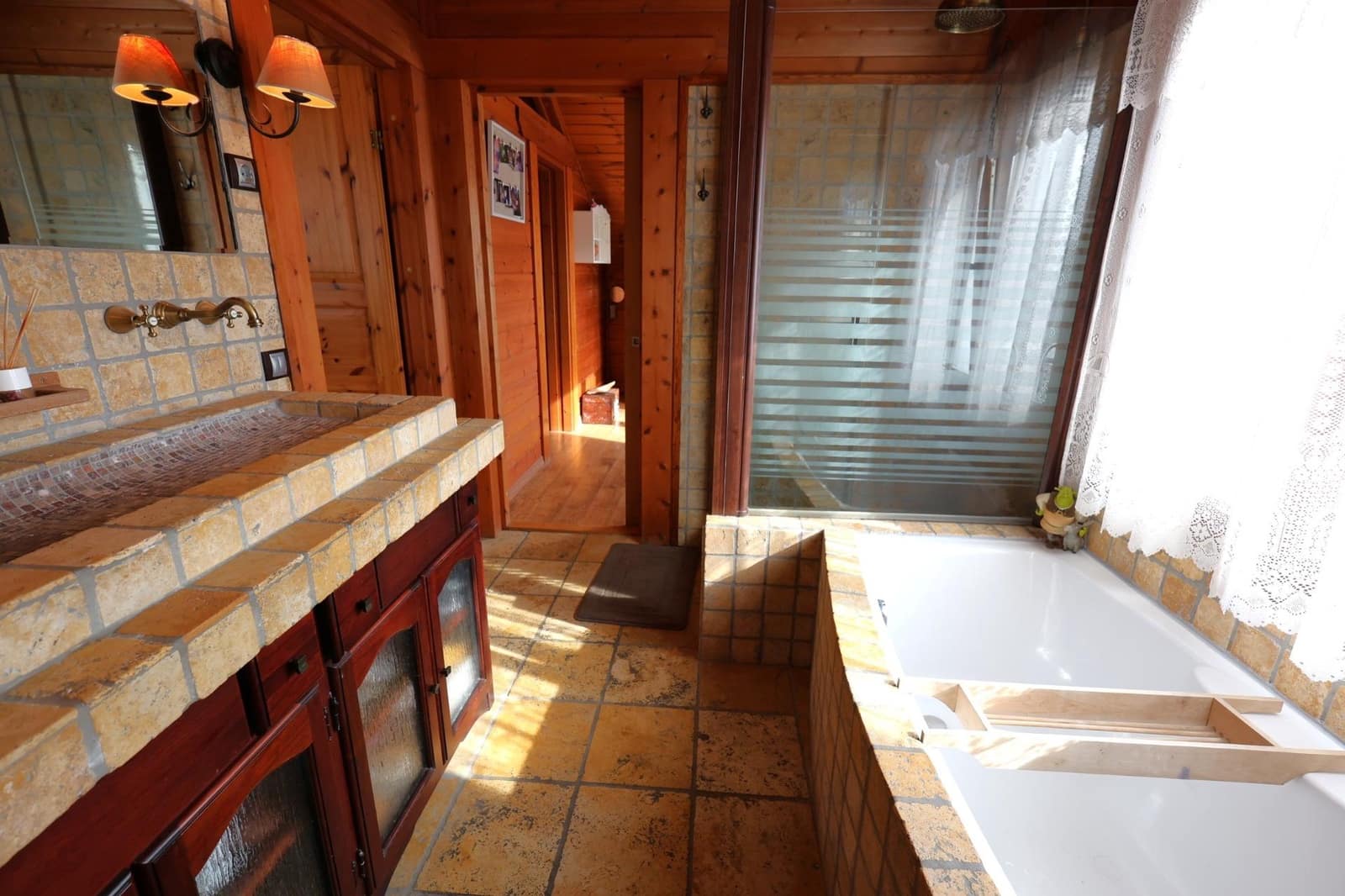 4 soveværelse Træhus til salg i Banyeres del Penedes med swimmingpool - € 310.000 (Ref: 9152084)