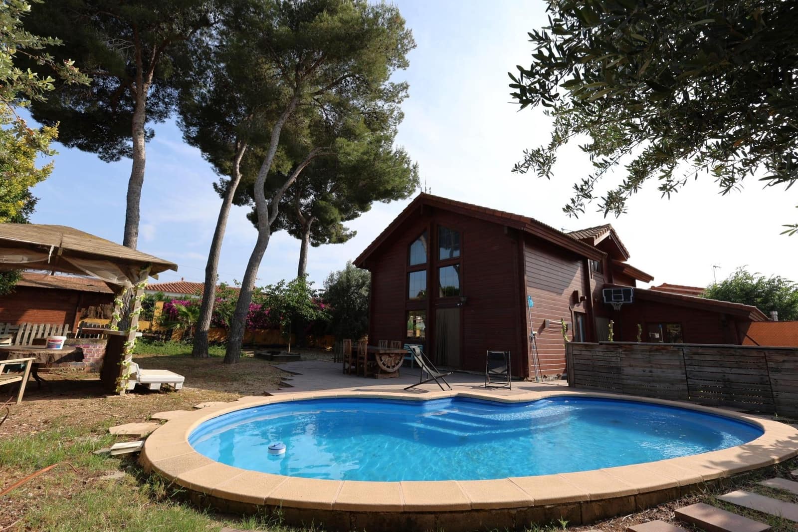 4 soveværelse Træhus til salg i Banyeres del Penedes med swimmingpool - € 310.000 (Ref: 9152084)