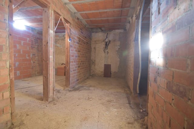 6 slaapkamer Huis te koop in Albinyana - € 120.000 (Ref: 9152086)