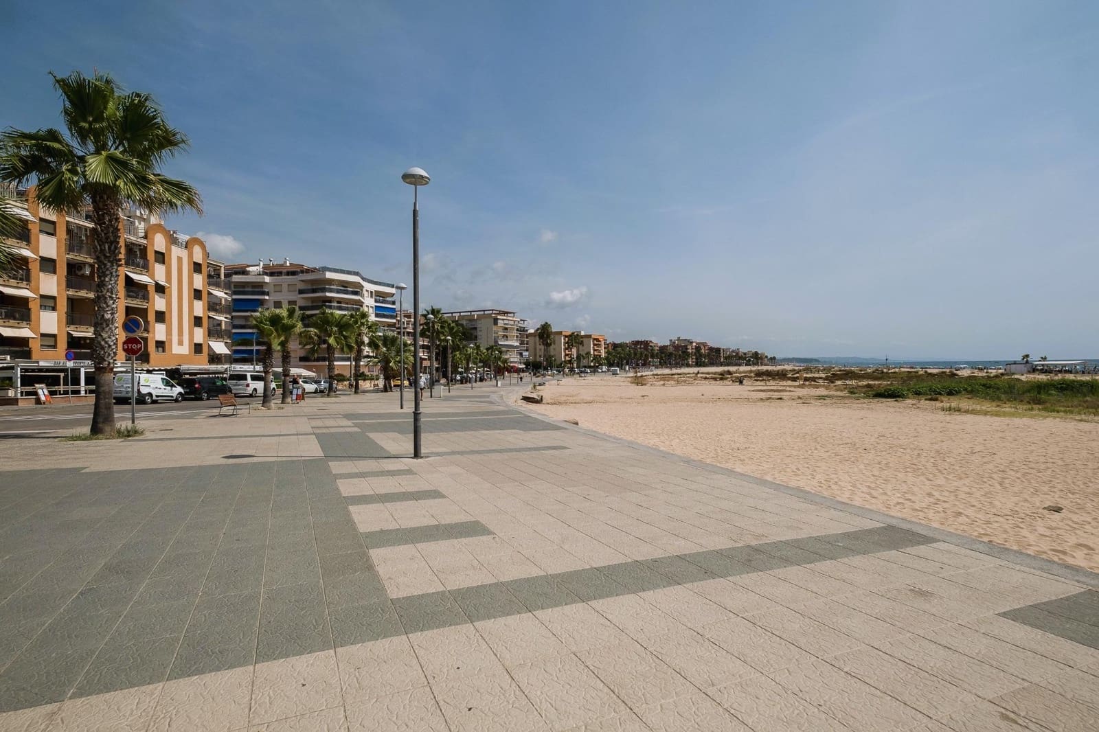 3 bedroom Flat for sale in Torredembarra with pool - € 440,000 (Ref: 9153845)