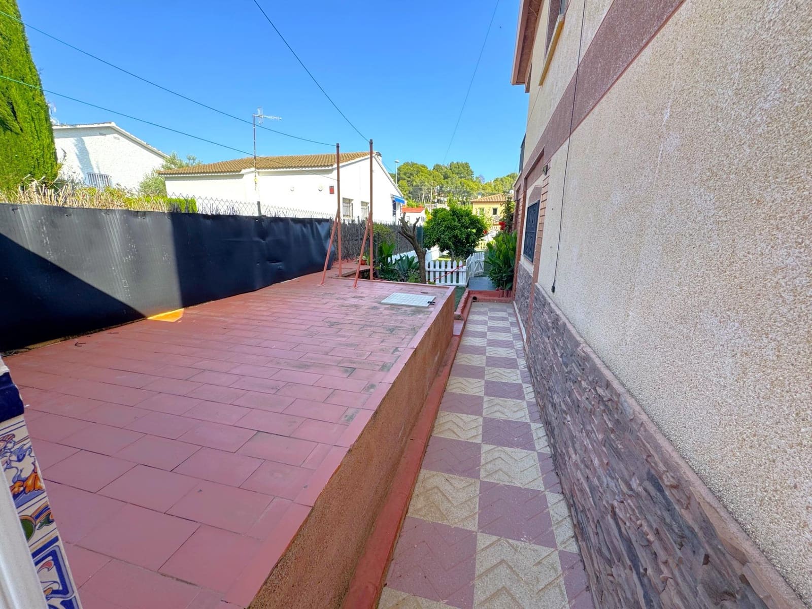 5 soverom Villa til salgs i Calafell med svømmebasseng garasje - € 320 000 (Ref: 9165679)