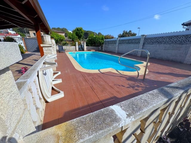 5 makuuhuone Huvila myytävänä paikassa Calafell mukana uima-altaan 
autotalli - 320 000 € (Ref: 9165679)