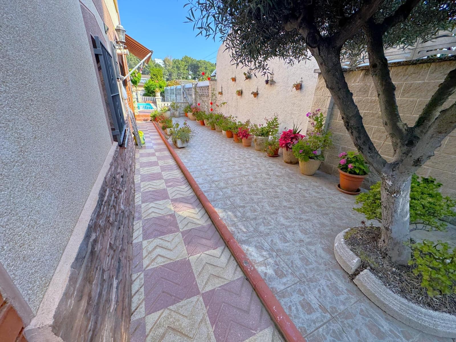 5 soverom Villa til salgs i Calafell med svømmebasseng garasje - € 320 000 (Ref: 9165679)