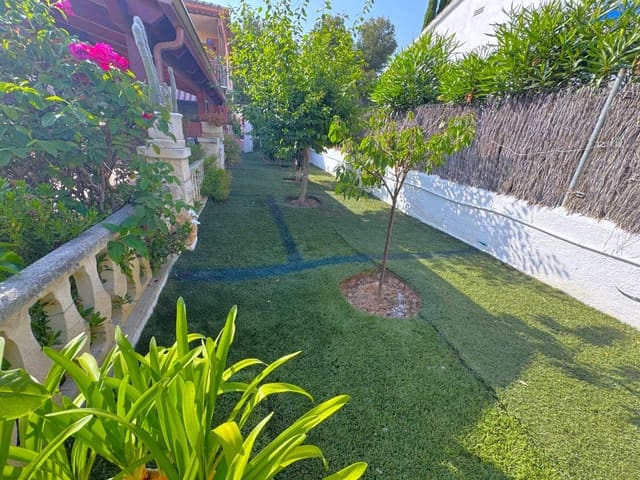 5 soveværelse Villa til salg i Calafell med swimmingpool garage - € 320.000 (Ref: 9165679)