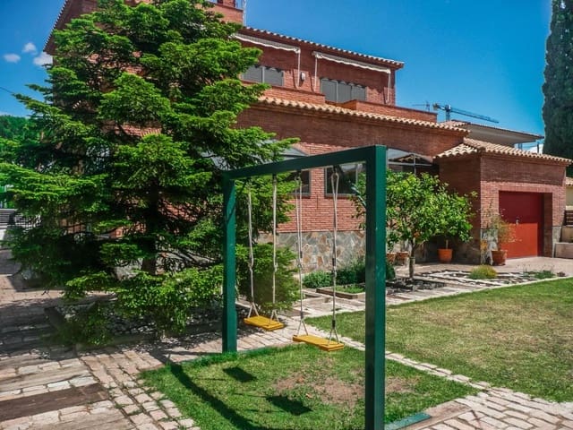 4 soveværelse Villa til salg i Calafell med garage - € 799.000 (Ref: 9169476)