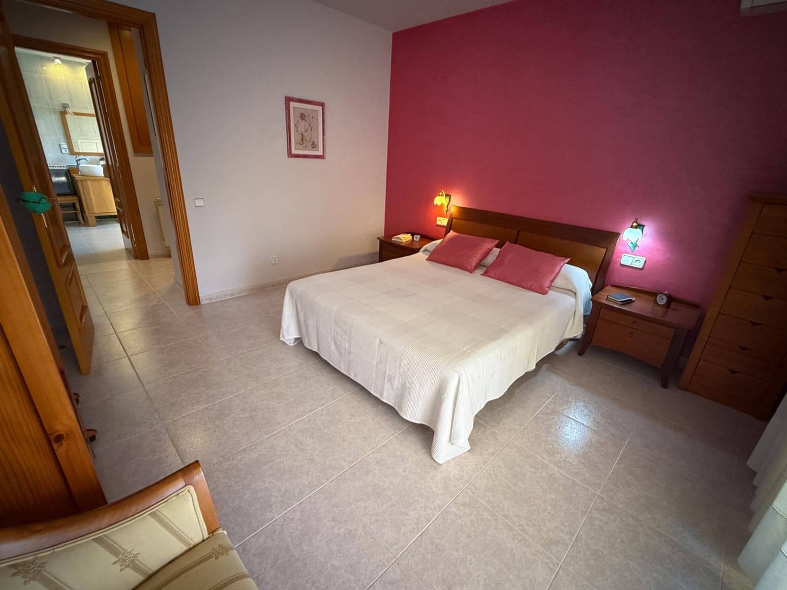 4 bedroom Villa for sale in Calafell with garage - € 799,000 (Ref: 9169476)