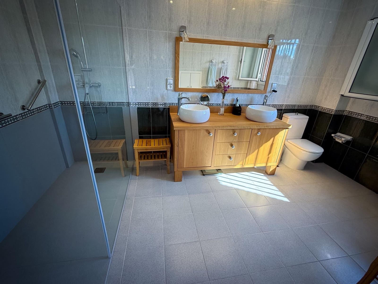 4 bedroom Villa for sale in Calafell with garage - € 799,000 (Ref: 9169476)