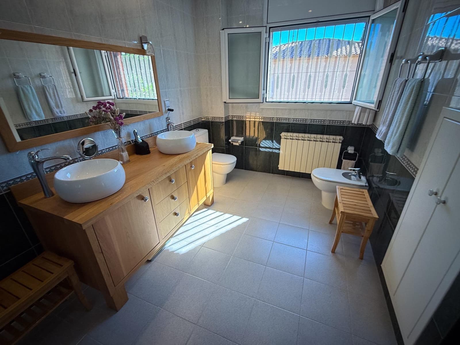 4 bedroom Villa for sale in Calafell with garage - € 799,000 (Ref: 9169476)