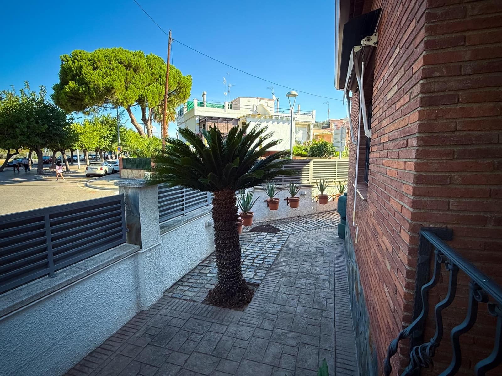 4 bedroom Villa for sale in Calafell with garage - € 799,000 (Ref: 9169476)