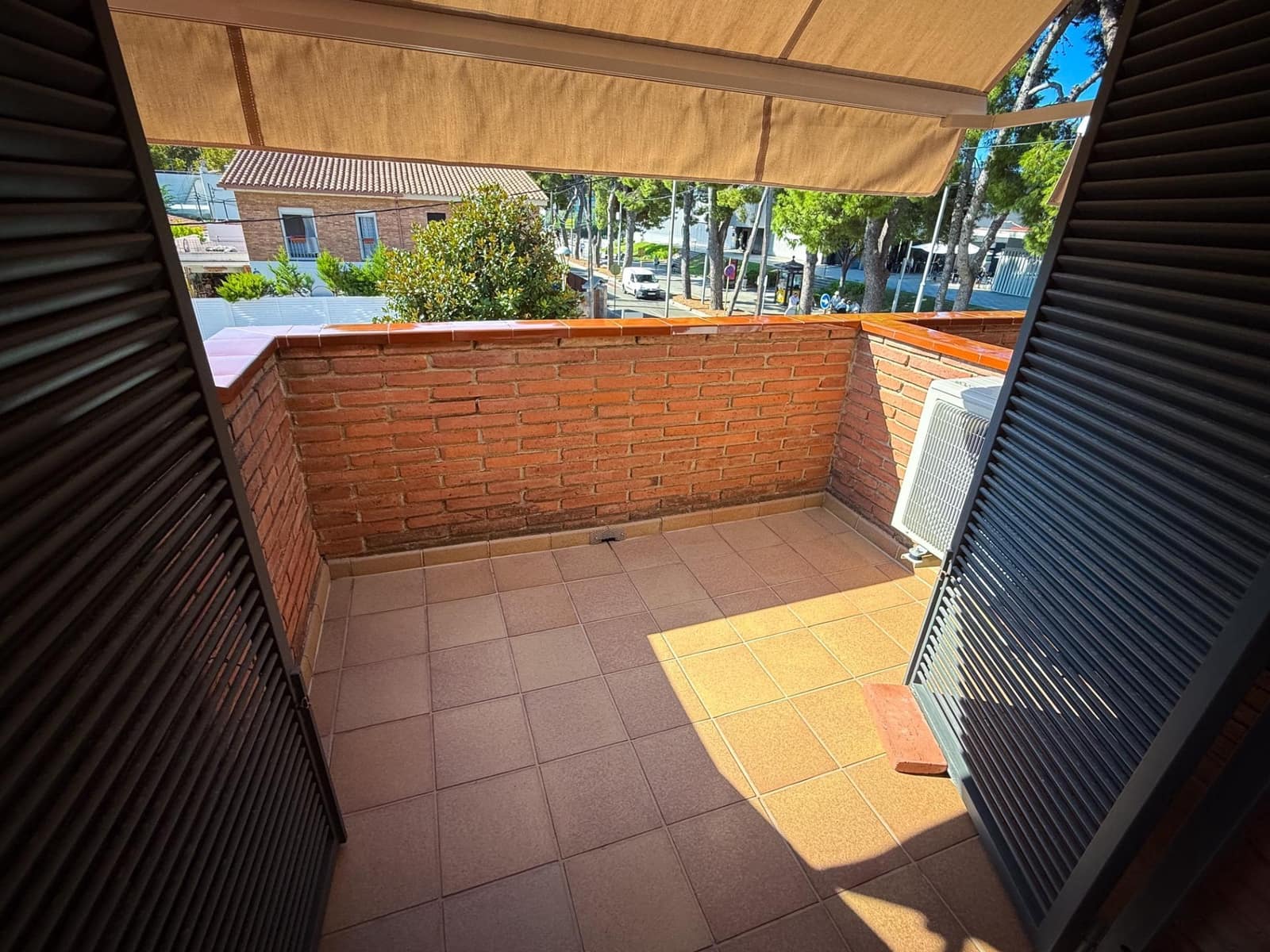 4 bedroom Villa for sale in Calafell with garage - € 799,000 (Ref: 9169476)