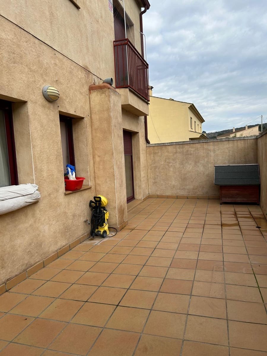 3 bedroom Flat for sale in Bonastre - € 85,000 (Ref: 9169478)