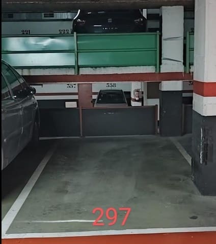 Garage till salu i Cornellà de Llobregat - 9 999 € (Ref: 9171345)