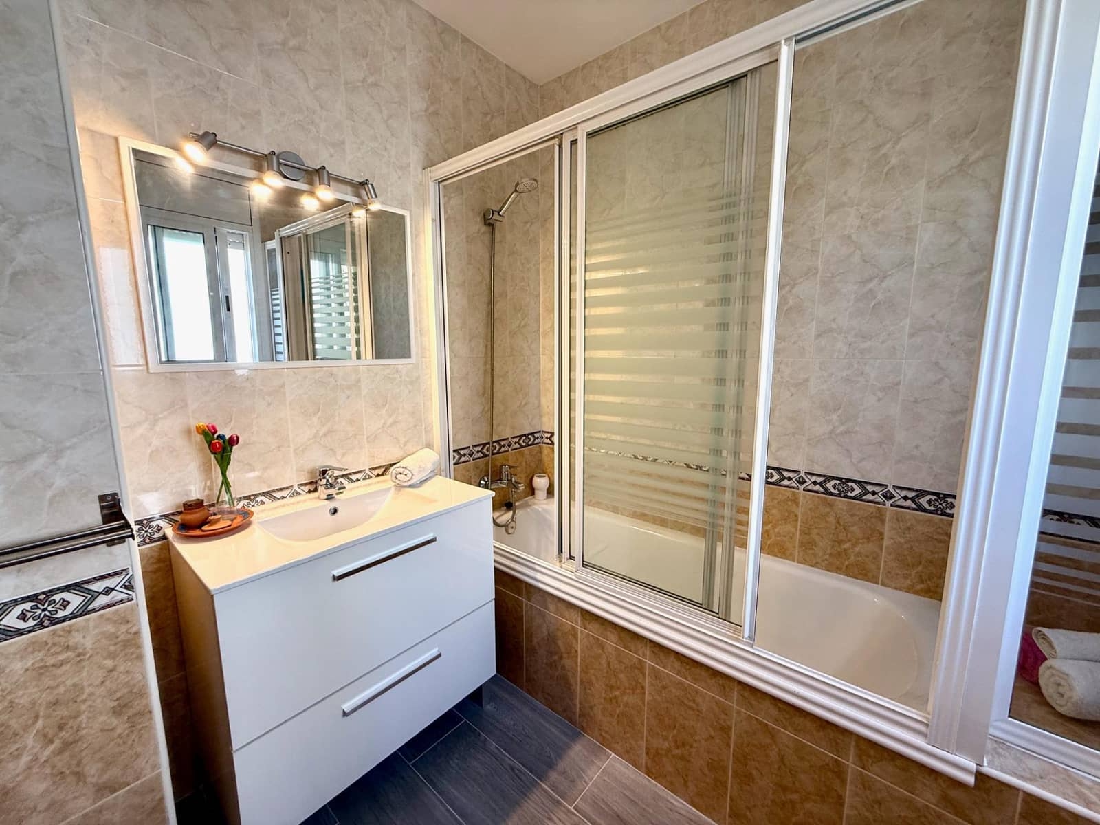 4 soveværelse Rækkehus til salg i Segur de Calafell med garage - € 325.000 (Ref: 9198444)