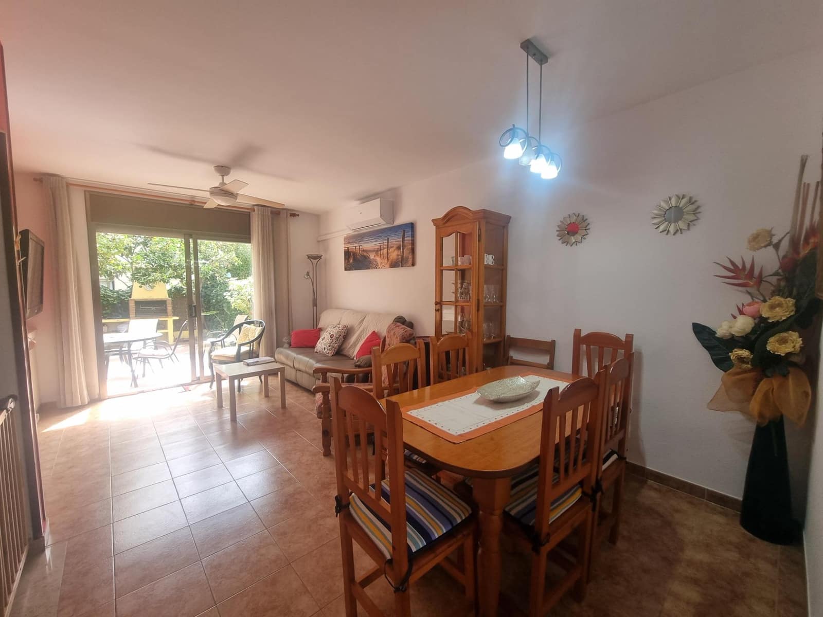 4 sovrum Radhus till salu i Torredembarra med pool - 260 000 € (Ref: 9208253)