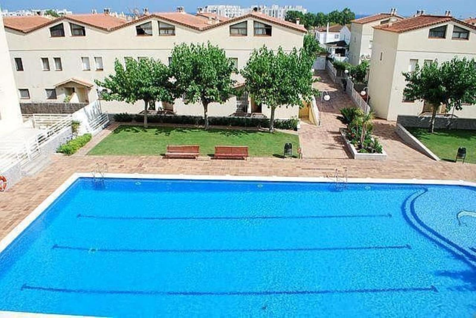 4 sovrum Radhus till salu i Torredembarra med pool - 260 000 € (Ref: 9208253)