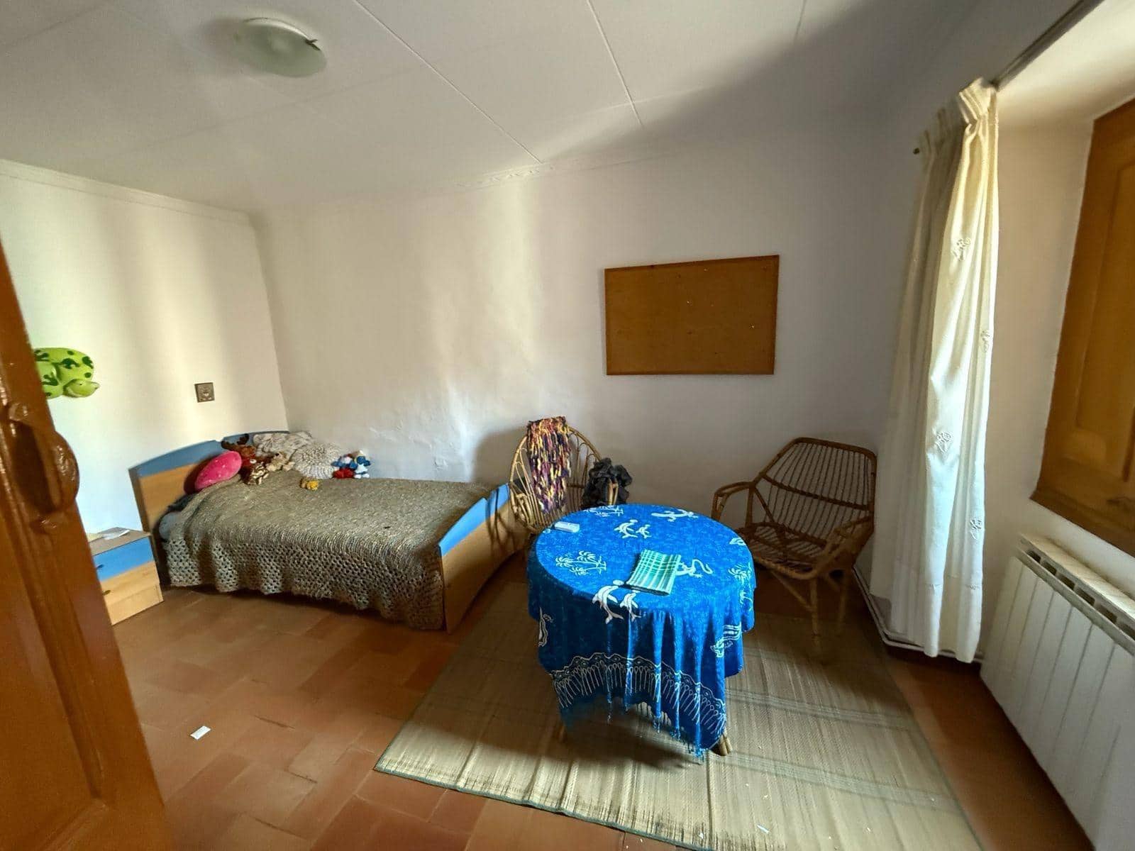 4 soverom Hus til salgs i Masllorenc med garasje - € 200 000 (Ref: 9236839)