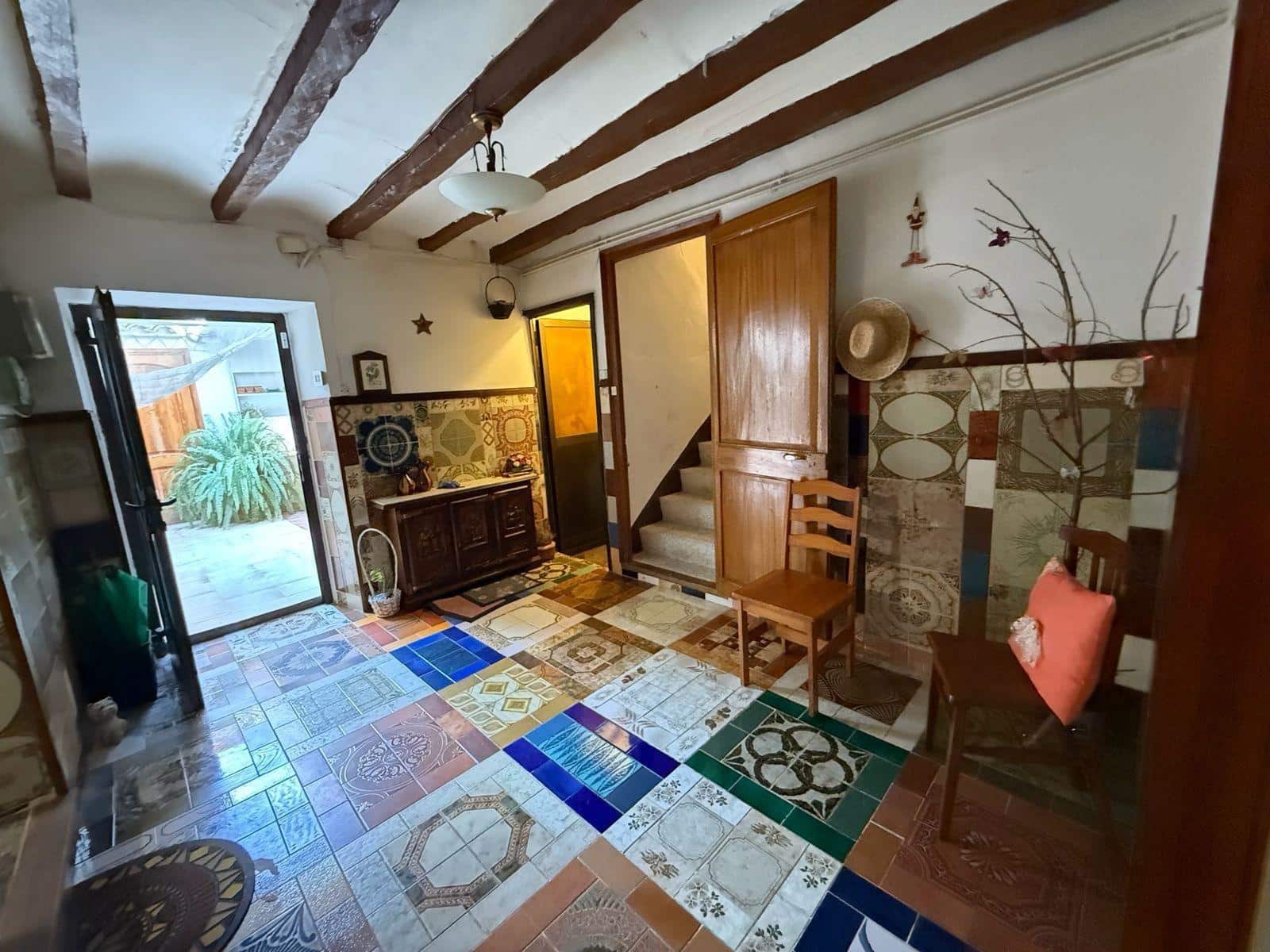 4 soverom Hus til salgs i Masllorenc med garasje - € 200 000 (Ref: 9236839)