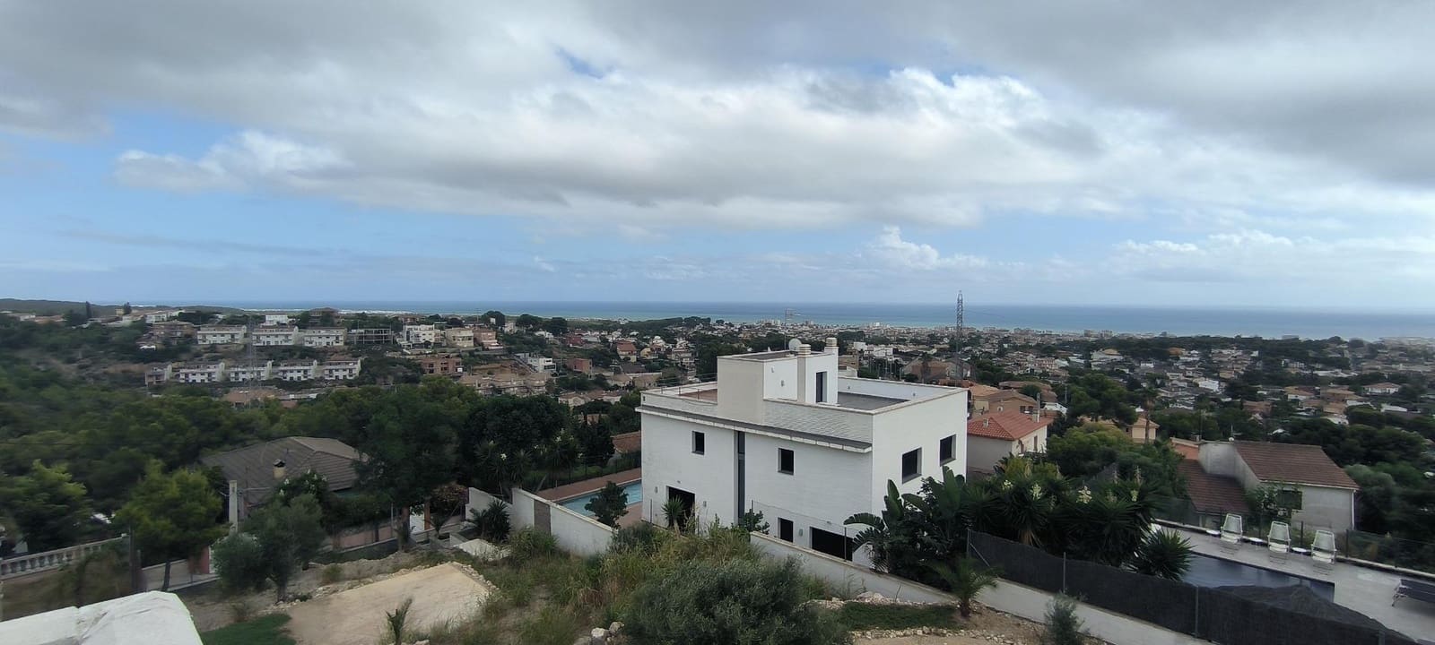 5 soverom Villa til salgs i Segur de Calafell med svømmebasseng garasje - € 475 000 (Ref: 9264421)