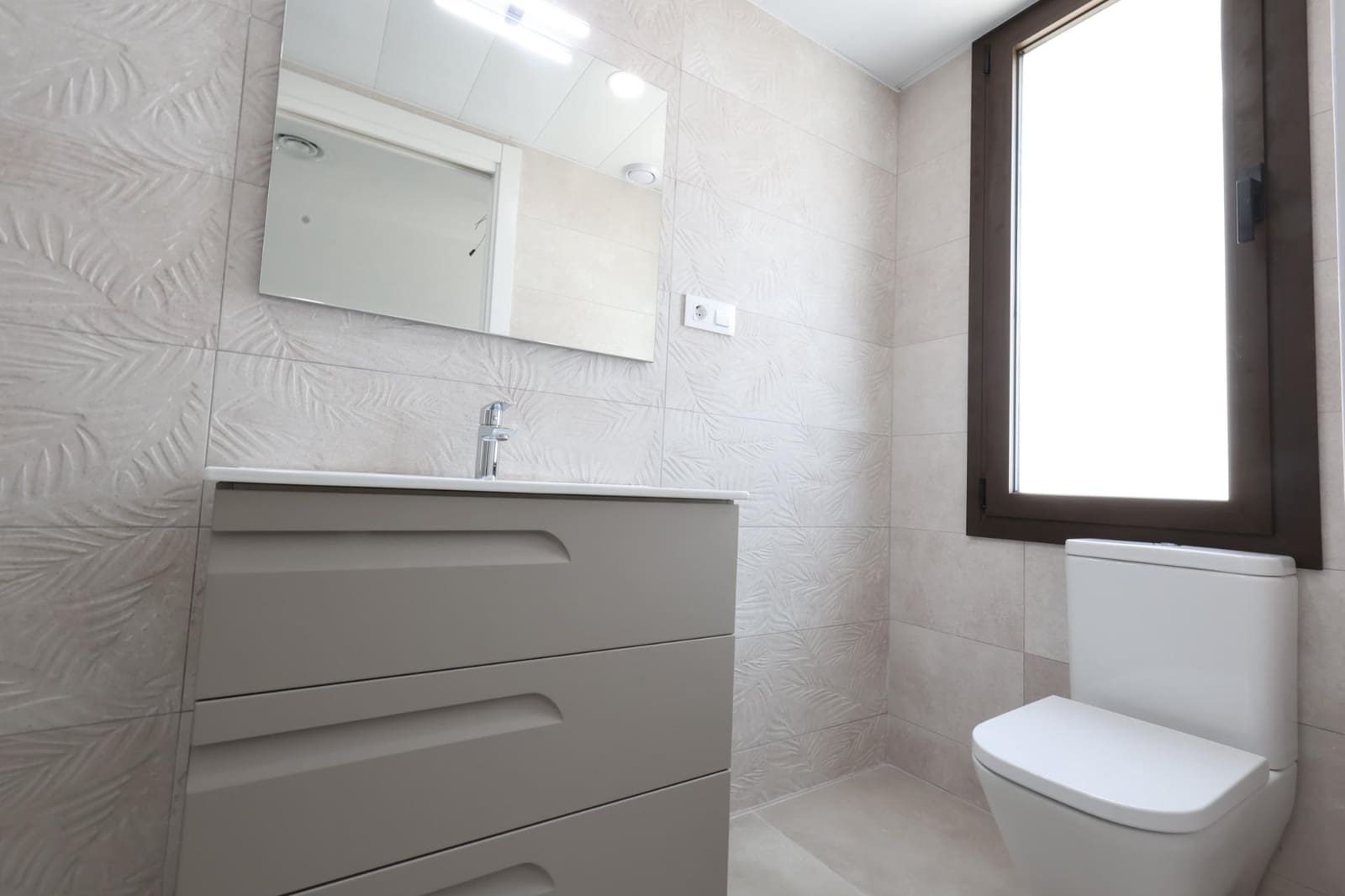 3 soveværelse Rækkehus til salg i Banyeres del Penedes med garage - € 275.000 (Ref: 9264422)