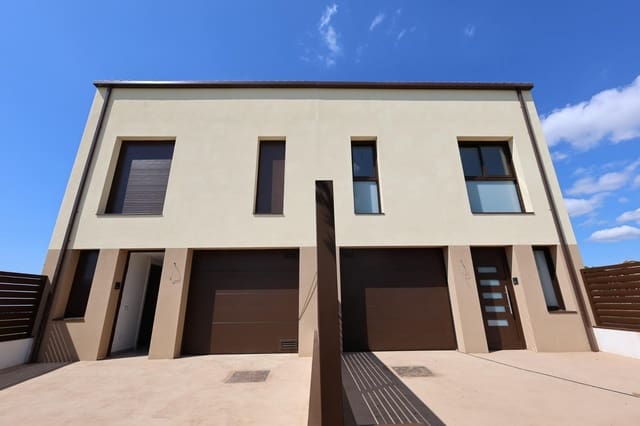 3 bedroom Terraced Villa for sale in Banyeres del Penedès with garage - € 275,000 (Ref: 9264422)