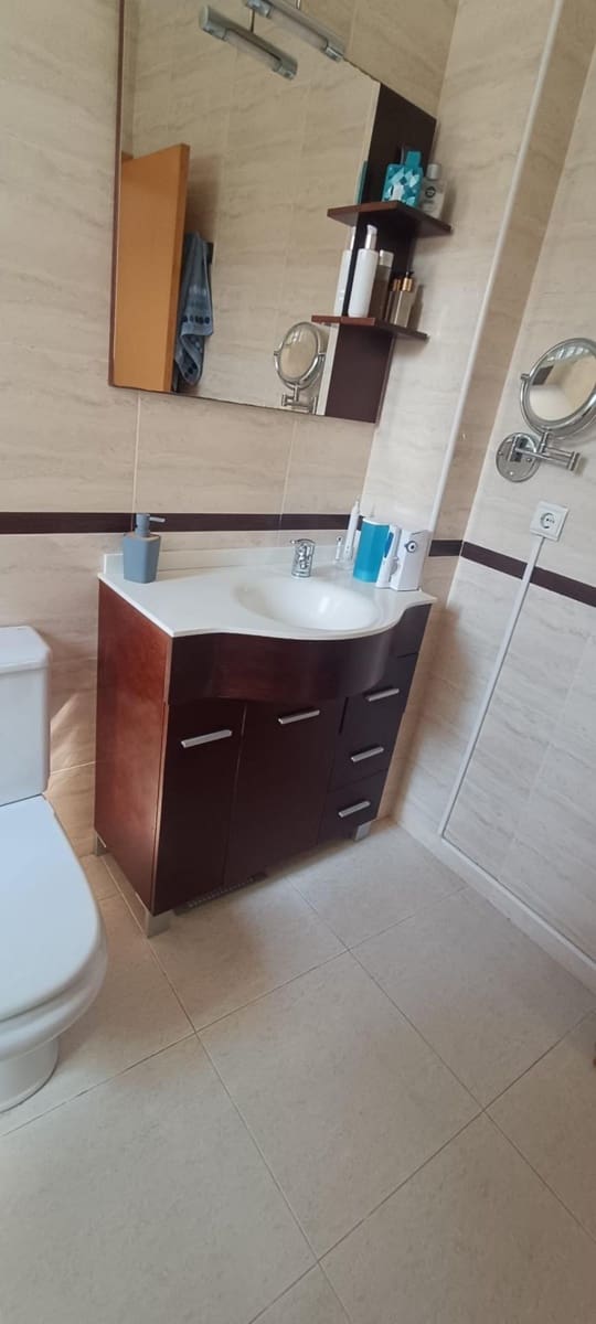 3 Zimmer Reihenhaus zu verkaufen in Banyeres del Penedes mit Garage - 230.000 € (Ref: 9296830)