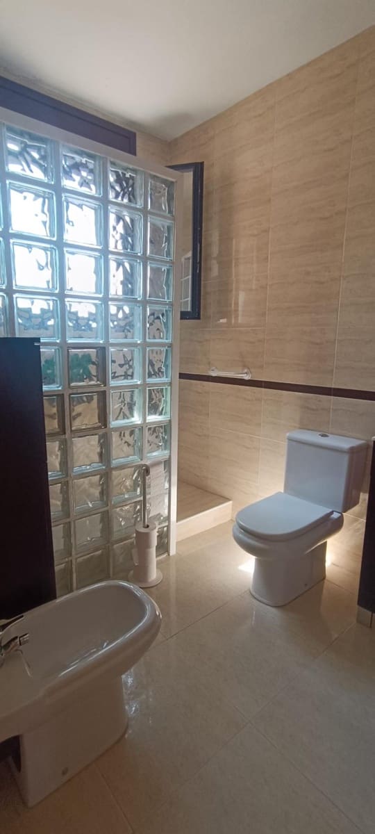 3 Zimmer Reihenhaus zu verkaufen in Banyeres del Penedes mit Garage - 230.000 € (Ref: 9296830)