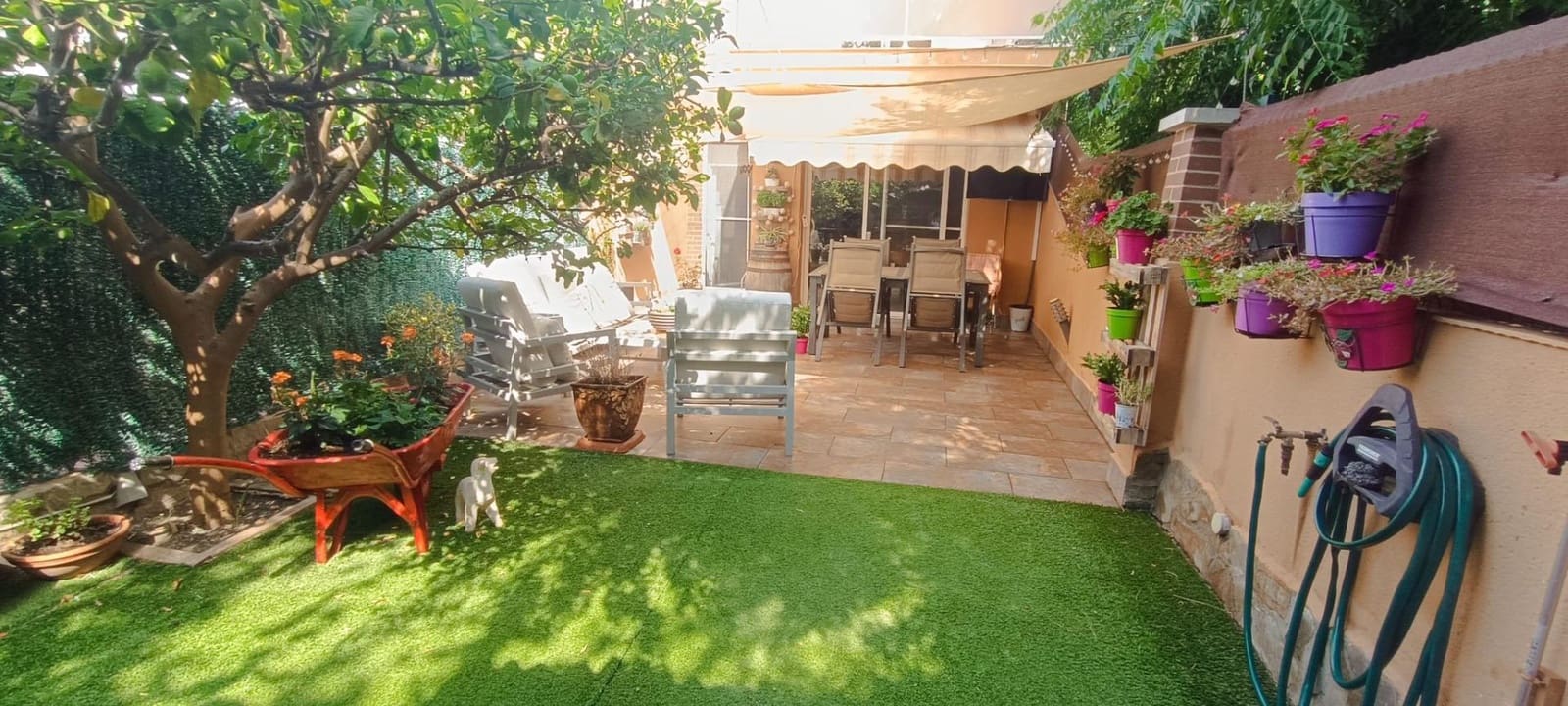 3 Zimmer Reihenhaus zu verkaufen in Banyeres del Penedes mit Garage - 230.000 € (Ref: 9296830)