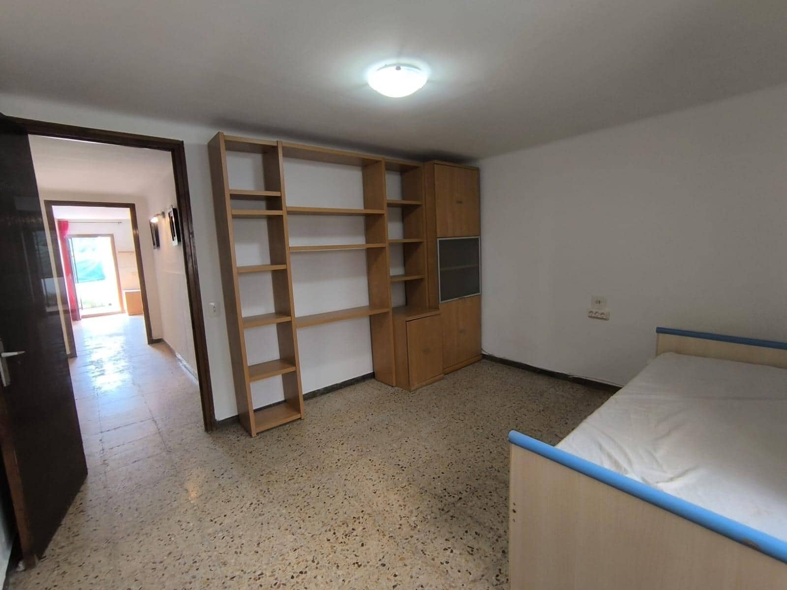 9 bedroom Townhouse for sale in La Pobla de Montornes - € 188,000 (Ref: 9300998)