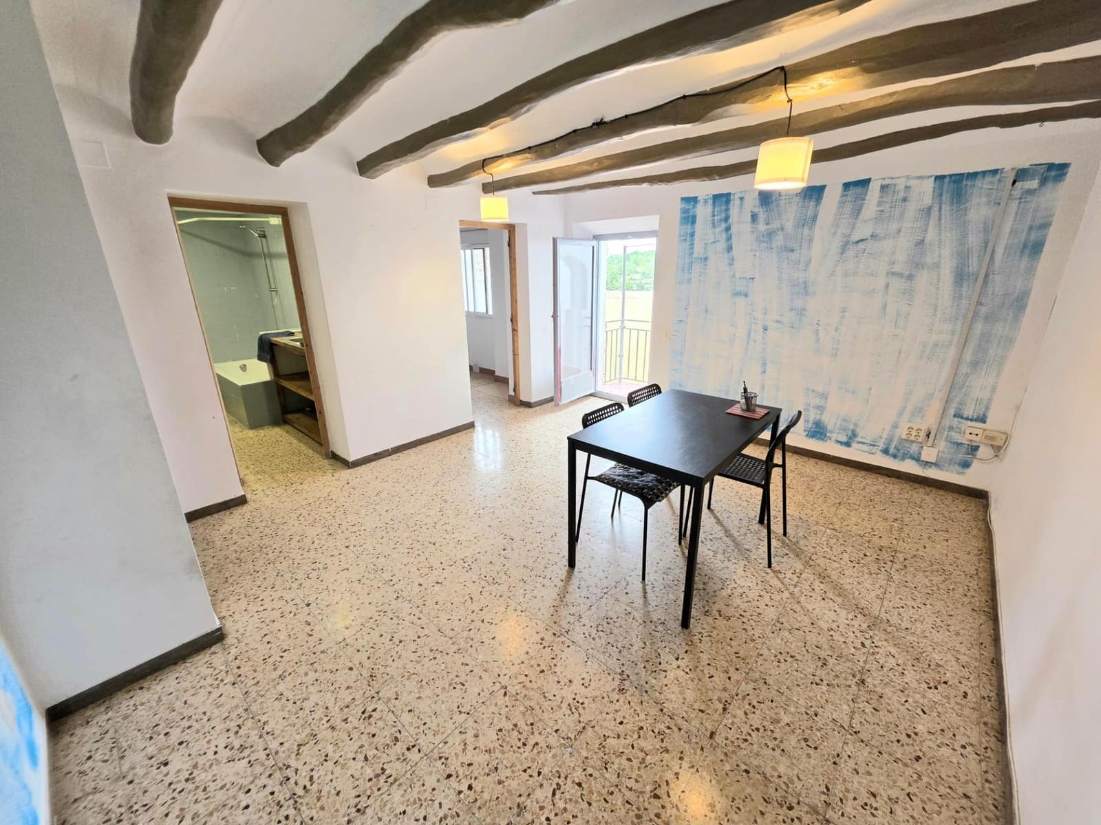 9 bedroom Townhouse for sale in La Pobla de Montornes - € 188,000 (Ref: 9300998)