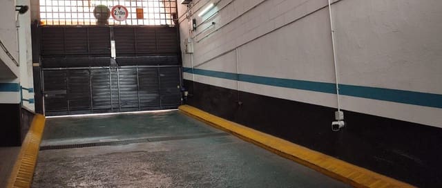 Garaż na sprzedaż w Torredembarra - 7 900 € (Ref: 9321848)