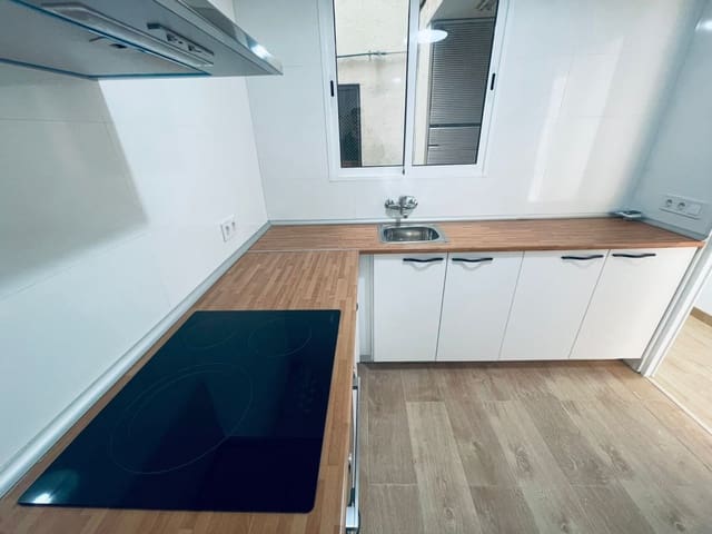 Piso de 3 habitaciones en El Vendrell en venta - 179.000 € (Ref: 9321849)