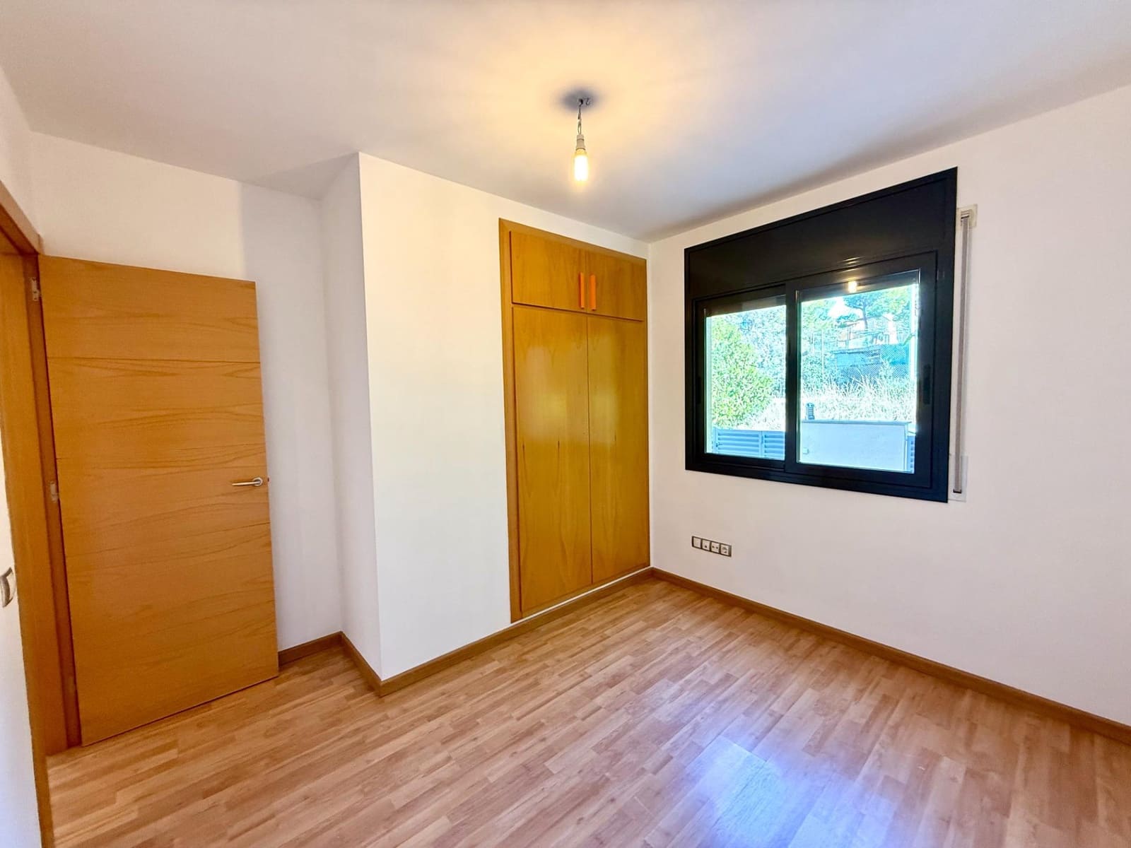 5 sypialnia Willa na sprzedaż w El Vendrell z basenem garażem - 430 000 € (Ref: 9338035)