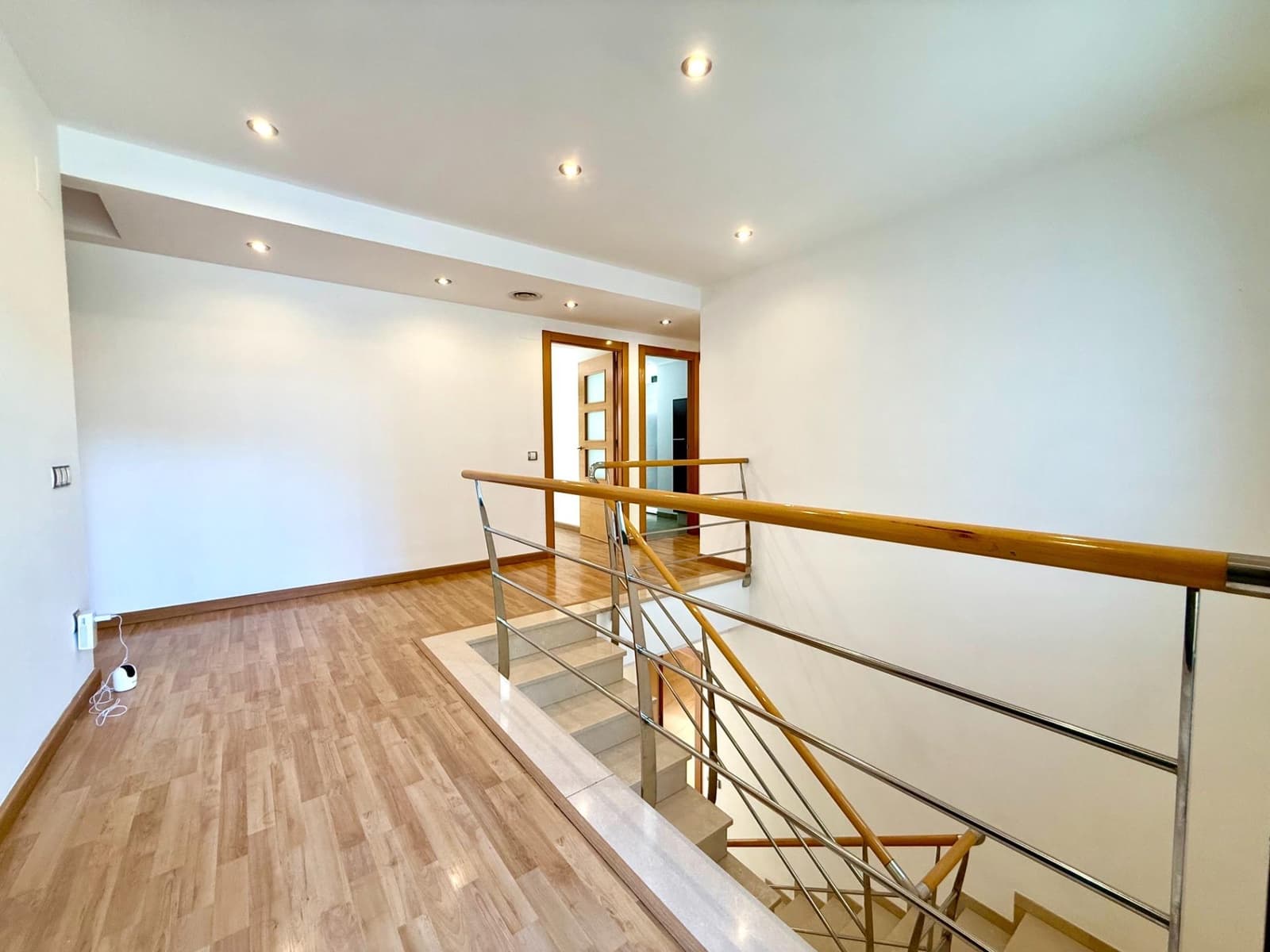 5 sypialnia Willa na sprzedaż w El Vendrell z basenem garażem - 430 000 € (Ref: 9338035)