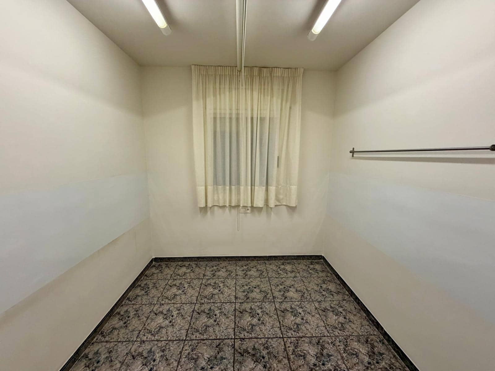 2 bedroom Flat for sale in El Vendrell with garage - € 169,000 (Ref: 9341138)