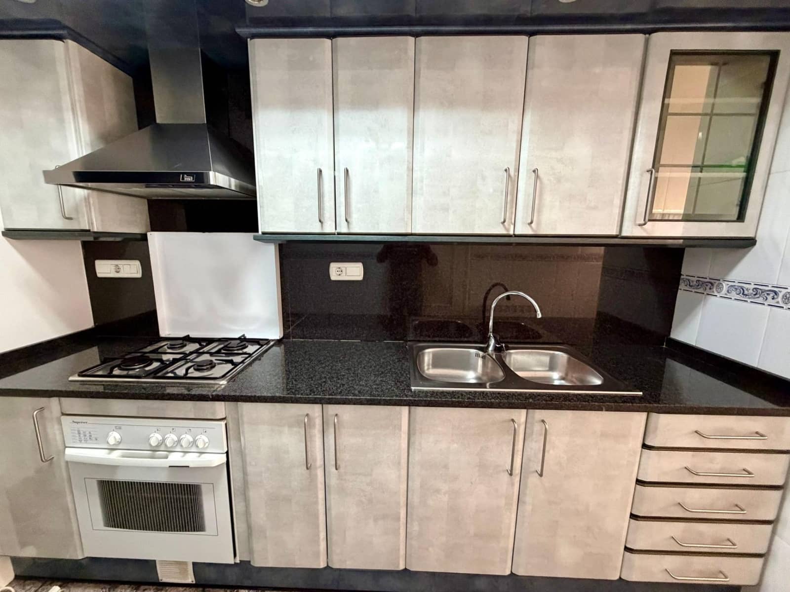 2 bedroom Flat for sale in El Vendrell with garage - € 169,000 (Ref: 9341138)