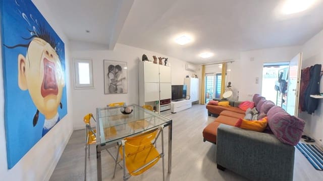 Adosado de 4 habitaciones en Cunit en venta - 325.000 € (Ref: 9341139)