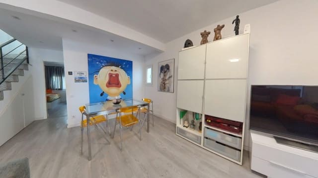 Adosado de 4 habitaciones en Cunit en venta - 325.000 € (Ref: 9341139)