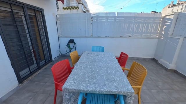 Adosado de 4 habitaciones en Cunit en venta - 325.000 € (Ref: 9341139)