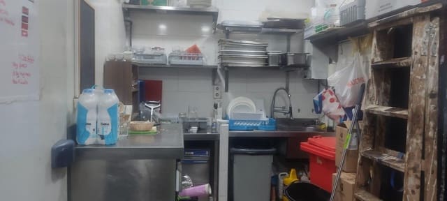 Erhverv til leje i Cubelles - € 850 (Ref: 9349484)