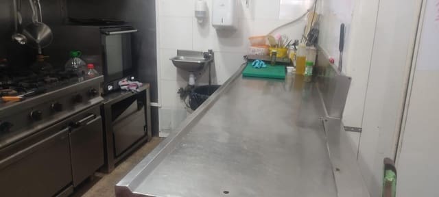 Erhverv til leje i Cubelles - € 850 (Ref: 9349484)