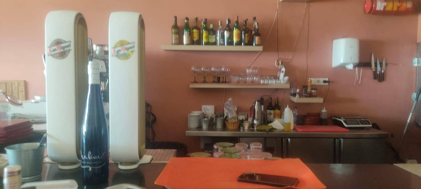 Kaupallinen vuokrattavana paikassa Cubelles - 850 € (Ref: 9349484)