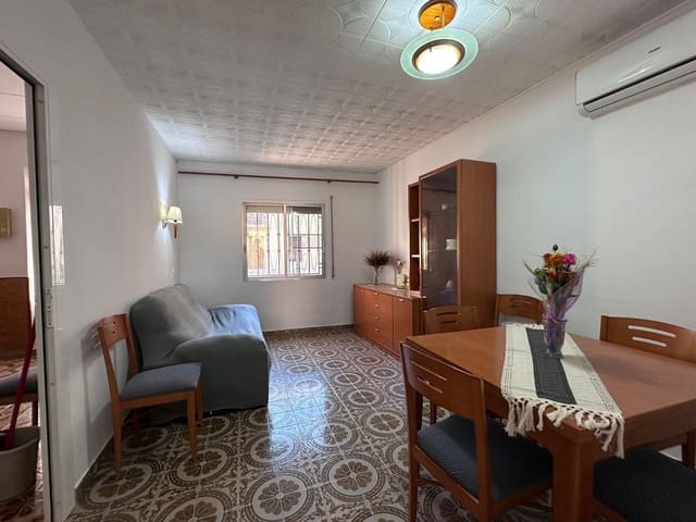 4 bedroom Terraced Villa for sale in Sant Jaume dels Domenys with garage - € 235,000 (Ref: 9373803)