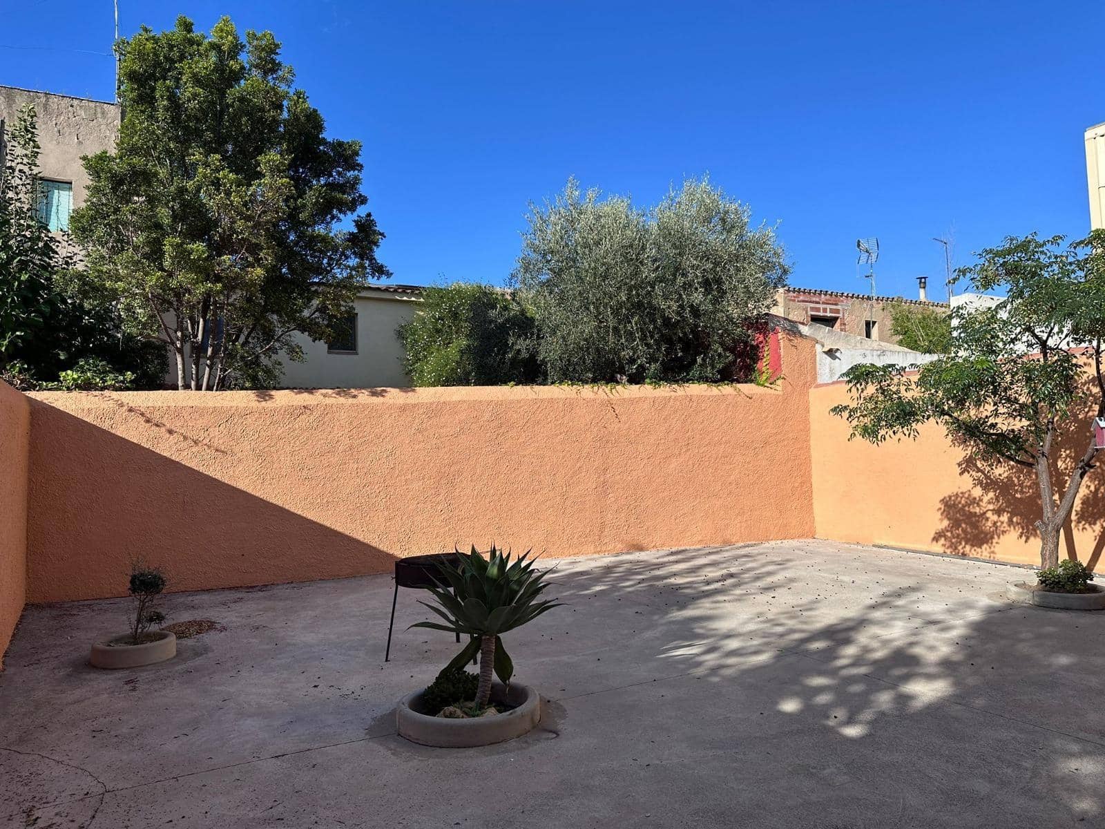 4 bedroom Terraced Villa for sale in Sant Jaume dels Domenys with garage - € 235,000 (Ref: 9373803)